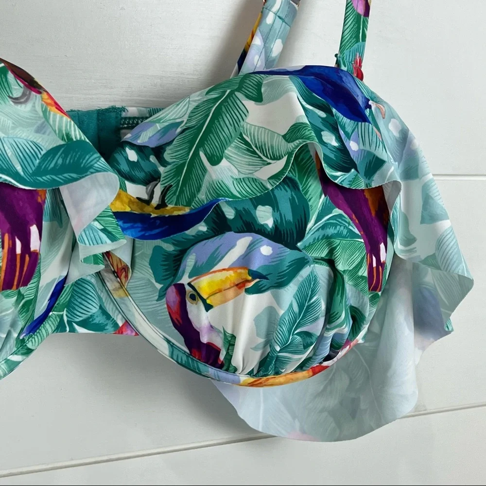 GabiFresh x Swimsuits for All 18 E/F Waterslide Tropical Bikini Swim Top - Picture 3 of 9